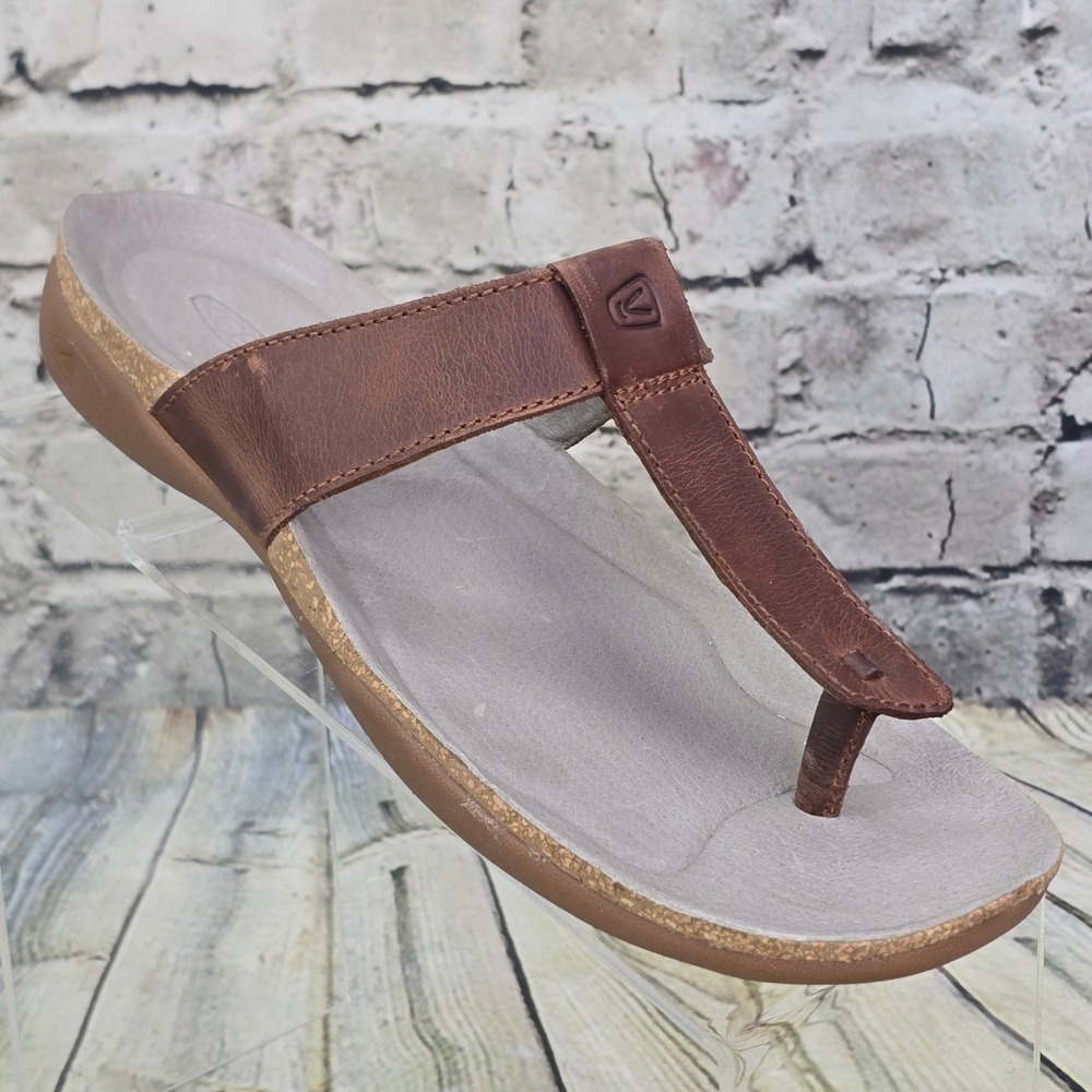 KEEN Dauntless Posted Sandals Womens 9 Brown Leather Slip On Thong Flip Flop